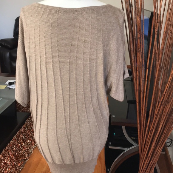 Top - Picture 4 of 4